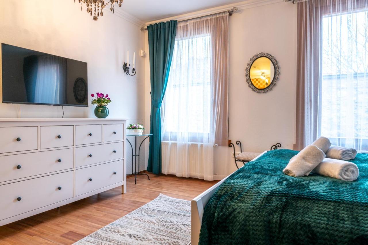 Romantic Studio Secret Garden Budapest Exterior foto